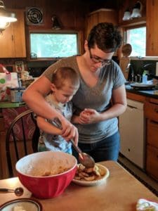 Making pie with Fuss Fish