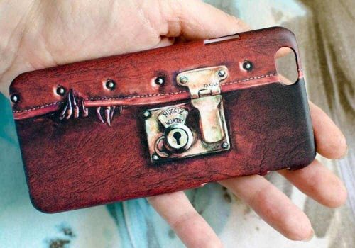 Fantastic-Beast-Iphone-Case.jpg